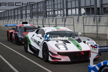 2024-06-15 - Ligier JS2 RH2 during the pre-race of the 2024 24 Hours of Le Mans, 4th round of the 2024 FIA World Endurance Championship, on the Circuit des 24 Heures du Mans, on June 15, 2024 in Le Mans, France - 24 HEURES DU MANS 2024 - PRE-RACE - ENDURANCE - MOTORS