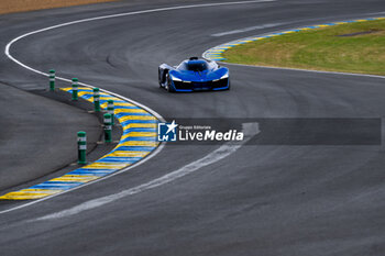 2024-06-15 - Alpine Alpenglow during the pre-race of the 2024 24 Hours of Le Mans, 4th round of the 2024 FIA World Endurance Championship, on the Circuit des 24 Heures du Mans, on June 15, 2024 in Le Mans, France - 24 HEURES DU MANS 2024 - PRE-RACE - ENDURANCE - MOTORS