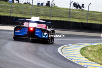 2024-06-15 - Solution F during the pre-race of the 2024 24 Hours of Le Mans, 4th round of the 2024 FIA World Endurance Championship, on the Circuit des 24 Heures du Mans, on June 15, 2024 in Le Mans, France - 24 HEURES DU MANS 2024 - PRE-RACE - ENDURANCE - MOTORS