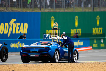 2024-06-15 - Ferrari with 24H trophy during the pre-race of the 2024 24 Hours of Le Mans, 4th round of the 2024 FIA World Endurance Championship, on the Circuit des 24 Heures du Mans, on June 15, 2024 in Le Mans, France - 24 HEURES DU MANS 2024 - PRE-RACE - ENDURANCE - MOTORS