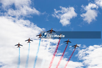 2024-06-15 - Flight over of the national patrol during the pre-race of the 2024 24 Hours of Le Mans, 4th round of the 2024 FIA World Endurance Championship, on the Circuit des 24 Heures du Mans, on June 15, 2024 in Le Mans, France - 24 HEURES DU MANS 2024 - PRE-RACE - ENDURANCE - MOTORS