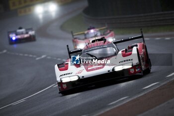 2024-06-15 - 05 CAMPBELL Matt (aus), CHRISTENSEN Michael (dnk), MAKOWIECKI Frédéric (fra), Porsche Penske Motorsport, Porsche 963 #05, Hypercar, FIA WEC, action during the Warm-Up of the 2024 24 Hours of Le Mans, 4th round of the 2024 FIA World Endurance Championship, on the Circuit des 24 Heures du Mans, on June 15, 2024 in Le Mans, France - 24 HEURES DU MANS 2024 - WARM-UP - ENDURANCE - MOTORS