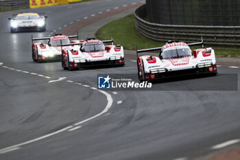 2024-06-15 - 06 ESTRE Kevin (fra), LOTTERER André (ger), VANTHOOR Laurens (bel), Porsche Penske Motorsport, Porsche 963 #06, Hypercar, FIA WEC, 05 CAMPBELL Matt (aus), CHRISTENSEN Michael (dnk), MAKOWIECKI Frédéric (fra), Porsche Penske Motorsport, Porsche 963 #05, Hypercar, FIA WEC, 04 JAMINET Mathieu (fra), NASR Felipe (bra), TANDY Nick (gbr), Porsche Penske Motorsport, Porsche 963 #04, Hypercar, action during the Warm-Up of the 2024 24 Hours of Le Mans, 4th round of the 2024 FIA World Endurance Championship, on the Circuit des 24 Heures du Mans, on June 15, 2024 in Le Mans, France - 24 HEURES DU MANS 2024 - WARM-UP - ENDURANCE - MOTORS