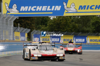 2024-06-15 - 38 RASMUSSEN Oliver (dnk), HANSON Philip (gbr), BUTTON Jenson (gbr), Hertz Team Jota, Porsche 963 #38, Hypercar, FIA WEC, action, during the Warm-Up of the 2024 24 Hours of Le Mans, 4th round of the 2024 FIA World Endurance Championship, on the Circuit des 24 Heures du Mans, on June 15, 2024 in Le Mans, France - 24 HEURES DU MANS 2024 - WARM-UP - ENDURANCE - MOTORS