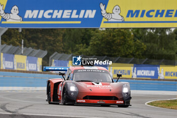 2024-06-15 - Solution F, during the Warm-Up of the 2024 24 Hours of Le Mans, 4th round of the 2024 FIA World Endurance Championship, on the Circuit des 24 Heures du Mans, on June 15, 2024 in Le Mans, France - 24 HEURES DU MANS 2024 - WARM-UP - ENDURANCE - MOTORS