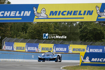 2024-06-15 - Alpenglow, during the Warm-Up of the 2024 24 Hours of Le Mans, 4th round of the 2024 FIA World Endurance Championship, on the Circuit des 24 Heures du Mans, on June 15, 2024 in Le Mans, France - 24 HEURES DU MANS 2024 - WARM-UP - ENDURANCE - MOTORS