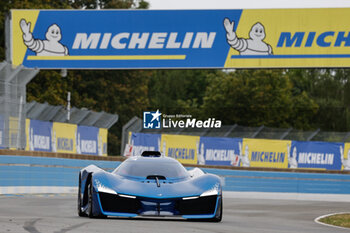 2024-06-15 - Alpenglow, during the Warm-Up of the 2024 24 Hours of Le Mans, 4th round of the 2024 FIA World Endurance Championship, on the Circuit des 24 Heures du Mans, on June 15, 2024 in Le Mans, France - 24 HEURES DU MANS 2024 - WARM-UP - ENDURANCE - MOTORS