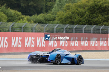 2024-06-15 - Alpenglow, during the Warm-Up of the 2024 24 Hours of Le Mans, 4th round of the 2024 FIA World Endurance Championship, on the Circuit des 24 Heures du Mans, on June 15, 2024 in Le Mans, France - 24 HEURES DU MANS 2024 - WARM-UP - ENDURANCE - MOTORS