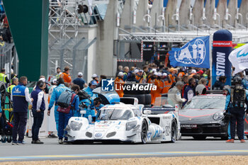 2024-06-15 - H24, grille de depart, starting grid, during the 2024 24 Hours of Le Mans, 4th round of the 2024 FIA World Endurance Championship, on the Circuit des 24 Heures du Mans, from June 15 to 16, 2024 in Le Mans, France - 24 HEURES DU MANS 2024 - RACE - ENDURANCE - MOTORS