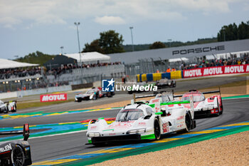 2024-06-15 - 99 TINCKNELL Harry (gbr), JANI Neel (swi), ANDLAUER Julien (fra), Proton Competition, Porsche 963 #99, Hypercar, FIA WEC, action during the 2024 24 Hours of Le Mans, 4th round of the 2024 FIA World Endurance Championship, on the Circuit des 24 Heures du Mans, from June 15 to 16, 2024 in Le Mans, France - 24 HEURES DU MANS 2024 - RACE - ENDURANCE - MOTORS