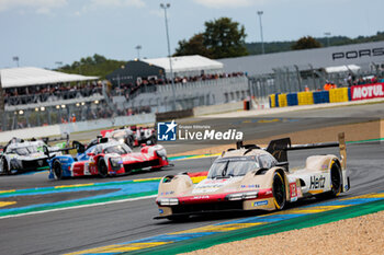 2024-06-15 - 12 STEVENS Will (gbr), ILOTT Callum (gbr), NATO Norman (fra), Hertz Team Jota, Porsche 963 #12, Hypercar, FIA WEC, action during the 2024 24 Hours of Le Mans, 4th round of the 2024 FIA World Endurance Championship, on the Circuit des 24 Heures du Mans, from June 15 to 16, 2024 in Le Mans, France - 24 HEURES DU MANS 2024 - RACE - ENDURANCE - MOTORS