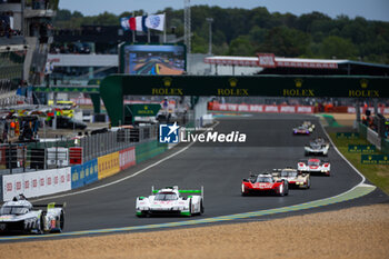 2024-06-15 - 99 TINCKNELL Harry (gbr), JANI Neel (swi), ANDLAUER Julien (fra), Proton Competition, Porsche 963 #99, Hypercar, FIA WEC, action during the 2024 24 Hours of Le Mans, 4th round of the 2024 FIA World Endurance Championship, on the Circuit des 24 Heures du Mans, from June 15 to 16, 2024 in Le Mans, France - 24 HEURES DU MANS 2024 - RACE - ENDURANCE - MOTORS