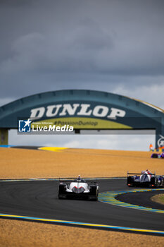 2024-06-15 - 10 CULLEN Ryan (gbr), PILET Patrick (fra), RICHELMI Stéphane (mco), Vector Sport, Oreca 07 - Gibson #10, LMP2, action during the 2024 24 Hours of Le Mans, 4th round of the 2024 FIA World Endurance Championship, on the Circuit des 24 Heures du Mans, from June 15 to 16, 2024 in Le Mans, France - 24 HEURES DU MANS 2024 - RACE - ENDURANCE - MOTORS