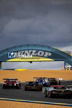 2024-06-15 - 86 WAINWRIGHT Michael (gbr), SERRA Daniel (bra), PERA Riccardo (ita), GR Racing, Ferrari 296 LMGT3 #86, LM GT3, action during the 2024 24 Hours of Le Mans, 4th round of the 2024 FIA World Endurance Championship, on the Circuit des 24 Heures du Mans, from June 15 to 16, 2024 in Le Mans, France - 24 HEURES DU MANS 2024 - RACE - ENDURANCE - MOTORS