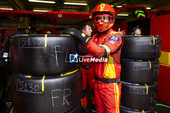 2024-06-15 - Ferrari, tyre during the 2024 24 Hours of Le Mans, 4th round of the 2024 FIA World Endurance Championship, on the Circuit des 24 Heures du Mans, from June 15 to 16, 2024 in Le Mans, France - 24 HEURES DU MANS 2024 - RACE - ENDURANCE - MOTORS