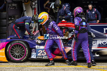 2024-06-15 - KEATING Ben (usa), United Autosports USA, Oreca 07 - Gibson #23 PRO/AM, LMP2, HANLEY Ben (gbr), United Autosports USA, Oreca 07 - Gibson #23 PRO/AM, LMP2, portrait during the 2024 24 Hours of Le Mans, 4th round of the 2024 FIA World Endurance Championship, on the Circuit des 24 Heures du Mans, from June 15 to 16, 2024 in Le Mans, France - 24 HEURES DU MANS 2024 - RACE - ENDURANCE - MOTORS