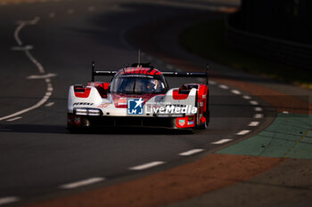 2024-06-15 - 05 CAMPBELL Matt (aus), CHRISTENSEN Michael (dnk), MAKOWIECKI Frédéric (fra), Porsche Penske Motorsport, Porsche 963 #05, Hypercar, FIA WEC, action during the 2024 24 Hours of Le Mans, 4th round of the 2024 FIA World Endurance Championship, on the Circuit des 24 Heures du Mans, from June 15 to 16, 2024 in Le Mans, France - 24 HEURES DU MANS 2024 - RACE - ENDURANCE - MOTORS