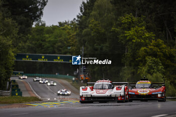 2024-06-15 - 06 ESTRE Kevin (fra), LOTTERER André (ger), VANTHOOR Laurens (bel), Porsche Penske Motorsport, Porsche 963 #06, Hypercar, FIA WEC, action during the 2024 24 Hours of Le Mans, 4th round of the 2024 FIA World Endurance Championship, on the Circuit des 24 Heures du Mans, from June 15 to 16, 2024 in Le Mans, France - 24 HEURES DU MANS 2024 - RACE - ENDURANCE - MOTORS