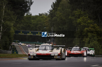 2024-06-15 - 12 STEVENS Will (gbr), ILOTT Callum (gbr), NATO Norman (fra), Hertz Team Jota, Porsche 963 #12, Hypercar, FIA WEC, action during the 2024 24 Hours of Le Mans, 4th round of the 2024 FIA World Endurance Championship, on the Circuit des 24 Heures du Mans, from June 15 to 16, 2024 in Le Mans, France - 24 HEURES DU MANS 2024 - RACE - ENDURANCE - MOTORS