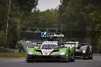 2024-06-15 - 19 GROSJEAN Romain (fra), CALDARELLI Andrea (ita), CAIROLI Matteo (ita), Lamborghini Iron Lynx, Lamborghini SC63 #19, Hypercar, action during the 2024 24 Hours of Le Mans, 4th round of the 2024 FIA World Endurance Championship, on the Circuit des 24 Heures du Mans, from June 15 to 16, 2024 in Le Mans, France - 24 HEURES DU MANS 2024 - RACE - ENDURANCE - MOTORS