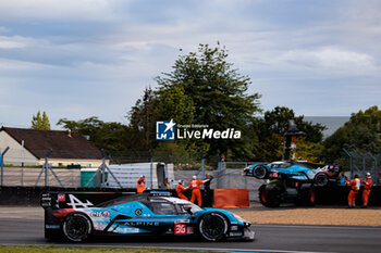 2024-06-15 - 36 VAXIVIERE Matthieu (fra), SCHUMACHER Mick (ger), LAPIERRE Nicolas (fra), Alpine Endurance Team, Alpine A424 #36, Hypercar, FIA WEC, action 35 MILESI Charles (fra), HABSBURG-Lothringen Ferdinand (aut), CHATIN Paul-Loup (fra), Alpine Endurance Team #35, Alpine A424, Hypercar, FIA WEC, action crash, accident, fire, feu, fumée, smoke, moteur, engine during the 2024 24 Hours of Le Mans, 4th round of the 2024 FIA World Endurance Championship, on the Circuit des 24 Heures du Mans, from June 15 to 16, 2024 in Le Mans, France - 24 HEURES DU MANS 2024 - RACE - ENDURANCE - MOTORS