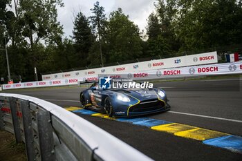 2024-06-15 - 27 JAMES Ian (usa), MANCINELLI Daniel (ita), RIBERAS Alex (spa), Heart of Racing Team, Aston Martin Vantage GT3 #27, LM GT3, FIA WEC, action during the 2024 24 Hours of Le Mans, 4th round of the 2024 FIA World Endurance Championship, on the Circuit des 24 Heures du Mans, from June 15 to 16, 2024 in Le Mans, France - 24 HEURES DU MANS 2024 - RACE - ENDURANCE - MOTORS