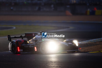 2024-06-15 - 08 BUEMI Sébastien (swi), HARTLEY Brendon (nzl), HIRAKAWA Ryo (jpn), Toyota Gazoo Racing, Toyota GR010 - Hybrid #08, Hypercar, FIA WEC, action during the 2024 24 Hours of Le Mans, 4th round of the 2024 FIA World Endurance Championship, on the Circuit des 24 Heures du Mans, from June 15 to 16, 2024 in Le Mans, France - 24 HEURES DU MANS 2024 - RACE - ENDURANCE - MOTORS