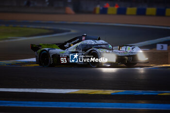 2024-06-15 - 93 VERGNE Jean-Eric (fra), JENSEN Mikkel (dnk), MULLER Nico (swi), Peugeot TotalEnergies, Peugeot 9x8 #93, Hypercar, FIA WEC, action during the 2024 24 Hours of Le Mans, 4th round of the 2024 FIA World Endurance Championship, on the Circuit des 24 Heures du Mans, from June 15 to 16, 2024 in Le Mans, France - 24 HEURES DU MANS 2024 - RACE - ENDURANCE - MOTORS