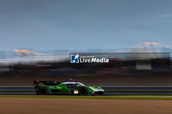 2024-06-15 - 63 BORTOLOTTI Mirko (ita), MORTARA Edoardo (ita), KVYAT Daniil, Lamborghini Iron Lynx, Lamborghini SC63 #63, Hypercar, FIA WEC, action during the 2024 24 Hours of Le Mans, 4th round of the 2024 FIA World Endurance Championship, on the Circuit des 24 Heures du Mans, from June 15 to 16, 2024 in Le Mans, France - 24 HEURES DU MANS 2024 - RACE - ENDURANCE - MOTORS