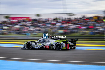 2024-06-15 - 94 VANDOORNE Stoffel (bel), DUVAL Loïc (fra), DI RESTA Paul (gbr), Peugeot TotalEnergies, Peugeot 9x8 #94, Hypercar, FIA WEC, action during the 2024 24 Hours of Le Mans, 4th round of the 2024 FIA World Endurance Championship, on the Circuit des 24 Heures du Mans, from June 15 to 16, 2024 in Le Mans, France - 24 HEURES DU MANS 2024 - RACE - ENDURANCE - MOTORS