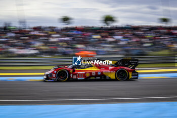 2024-06-15 - 51 PIER GUIDI Alessandro (ita), CALADO James (gbr), GIOVINAZZI Antonio (ita), Ferrari AF Corse, Ferrari 499P #51, Hypercar, FIA WEC, action during the 2024 24 Hours of Le Mans, 4th round of the 2024 FIA World Endurance Championship, on the Circuit des 24 Heures du Mans, from June 15 to 16, 2024 in Le Mans, France - 24 HEURES DU MANS 2024 - RACE - ENDURANCE - MOTORS