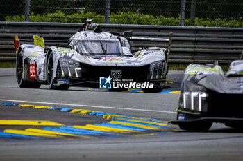 2024-06-15 - 93 VERGNE Jean-Eric (fra), JENSEN Mikkel (dnk), MULLER Nico (swi), Peugeot TotalEnergies, Peugeot 9x8 #93, Hypercar, FIA WEC, action during the 2024 24 Hours of Le Mans, 4th round of the 2024 FIA World Endurance Championship, on the Circuit des 24 Heures du Mans, from June 15 to 16, 2024 in Le Mans, France - 24 HEURES DU MANS 2024 - RACE - ENDURANCE - MOTORS