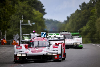 2024-06-15 - 04 JAMINET Mathieu (fra), NASR Felipe (bra), TANDY Nick (gbr), Porsche Penske Motorsport, Porsche 963 #04, Hypercar, action during the 2024 24 Hours of Le Mans, 4th round of the 2024 FIA World Endurance Championship, on the Circuit des 24 Heures du Mans, from June 15 to 16, 2024 in Le Mans, France - 24 HEURES DU MANS 2024 - RACE - ENDURANCE - MOTORS