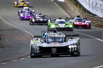 2024-06-15 - 94 VANDOORNE Stoffel (bel), DUVAL Loïc (fra), DI RESTA Paul (gbr), Peugeot TotalEnergies, Peugeot 9x8 #94, Hypercar, FIA WEC, action during the 2024 24 Hours of Le Mans, 4th round of the 2024 FIA World Endurance Championship, on the Circuit des 24 Heures du Mans, from June 15 to 16, 2024 in Le Mans, France - 24 HEURES DU MANS 2024 - RACE - ENDURANCE - MOTORS