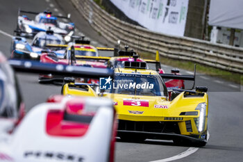 2024-06-15 - 03 BOURDAIS Sébastien (fra), VAN DER ZANDE Renger (ned), DIXON Scott (nzl), Cadillac Racing, Cadillac V-Series.R #03, Hypercar, action during the 2024 24 Hours of Le Mans, 4th round of the 2024 FIA World Endurance Championship, on the Circuit des 24 Heures du Mans, from June 15 to 16, 2024 in Le Mans, France - 24 HEURES DU MANS 2024 - RACE - ENDURANCE - MOTORS