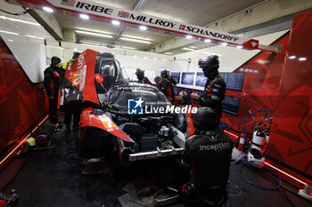 2024-06-15 - 70 IRIBE Brendan (usa), MILLROY Ollie (gar), SCHANDORFF Frederik (dnk), Inception Racing, McLaren 720S LMGT3 Evo, LM GT3, pitstop, arrêt aux stands during the 2024 24 Hours of Le Mans, 4th round of the 2024 FIA World Endurance Championship, on the Circuit des 24 Heures du Mans, from June 15 to 16, 2024 in Le Mans, France - 24 HEURES DU MANS 2024 - RACE - ENDURANCE - MOTORS