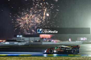 2024-06-15 - 311 DERANI Luis Felipe (bra), AITKEN Jack (gbr), DRUGOVICH Felipe (bra), Whelen Cadillac Racing, Cadillac V-Series.R #311, Hypercar, action during the 2024 24 Hours of Le Mans, 4th round of the 2024 FIA World Endurance Championship, on the Circuit des 24 Heures du Mans, from June 15 to 16, 2024 in Le Mans, France - 24 HEURES DU MANS 2024 - RACE - ENDURANCE - MOTORS