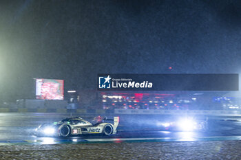 2024-06-15 - 38 RASMUSSEN Oliver (dnk), HANSON Philip (gbr), BUTTON Jenson (gbr), Hertz Team Jota, Porsche 963 #38, Hypercar, FIA WEC, action during the 2024 24 Hours of Le Mans, 4th round of the 2024 FIA World Endurance Championship, on the Circuit des 24 Heures du Mans, from June 15 to 16, 2024 in Le Mans, France - 24 HEURES DU MANS 2024 - RACE - ENDURANCE - MOTORS