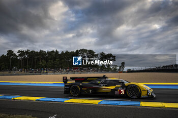 2024-06-15 - 03 BOURDAIS Sébastien (fra), VAN DER ZANDE Renger (ned), DIXON Scott (nzl), Cadillac Racing, Cadillac V-Series.R #03, Hypercar, action during the 2024 24 Hours of Le Mans, 4th round of the 2024 FIA World Endurance Championship, on the Circuit des 24 Heures du Mans, from June 15 to 16, 2024 in Le Mans, France - 24 HEURES DU MANS 2024 - RACE - ENDURANCE - MOTORS