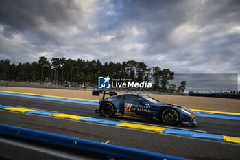 2024-06-15 - 27 JAMES Ian (usa), MANCINELLI Daniel (ita), RIBERAS Alex (spa), Heart of Racing Team, Aston Martin Vantage GT3 #27, LM GT3, FIA WEC, action during the 2024 24 Hours of Le Mans, 4th round of the 2024 FIA World Endurance Championship, on the Circuit des 24 Heures du Mans, from June 15 to 16, 2024 in Le Mans, France - 24 HEURES DU MANS 2024 - RACE - ENDURANCE - MOTORS