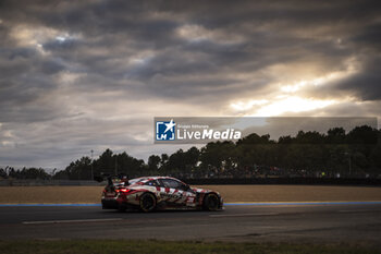 2024-06-15 - 31 FARFUS Augusto (bra), GELAEL Sean (ind), LEUNG Darren (gbr), Team WRT, BMW M4 GT3 #31, LM GT3, FIA WEC, action during the 2024 24 Hours of Le Mans, 4th round of the 2024 FIA World Endurance Championship, on the Circuit des 24 Heures du Mans, from June 15 to 16, 2024 in Le Mans, France - 24 HEURES DU MANS 2024 - RACE - ENDURANCE - MOTORS