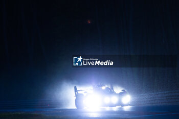 2024-06-15 - 83 KUBICA Robert (pol), SHWARTZMAN Robert (isr), YE Yifei (chn), AF Corse, Ferrari 499P #83, Hypercar, FIA WEC, action during the 2024 24 Hours of Le Mans, 4th round of the 2024 FIA World Endurance Championship, on the Circuit des 24 Heures du Mans, from June 15 to 16, 2024 in Le Mans, France - 24 HEURES DU MANS 2024 - RACE - ENDURANCE - MOTORS