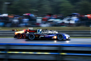 2024-06-15 - 02 BAMBER Earl (nzl), LYNN Alex (gbr), PALOU Alex (spa), Cadillac Racing, Cadillac V-Series.R #02, Hypercar, FIA WEC, action during the 2024 24 Hours of Le Mans, 4th round of the 2024 FIA World Endurance Championship, on the Circuit des 24 Heures du Mans, from June 15 to 16, 2024 in Le Mans, France - 24 HEURES DU MANS 2024 - RACE - ENDURANCE - MOTORS