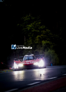 2024-06-15 - 311 DERANI Luis Felipe (bra), AITKEN Jack (gbr), DRUGOVICH Felipe (bra), Whelen Cadillac Racing, Cadillac V-Series.R #311, Hypercar, action during the 2024 24 Hours of Le Mans, 4th round of the 2024 FIA World Endurance Championship, on the Circuit des 24 Heures du Mans, from June 15 to 16, 2024 in Le Mans, France - 24 HEURES DU MANS 2024 - RACE - ENDURANCE - MOTORS