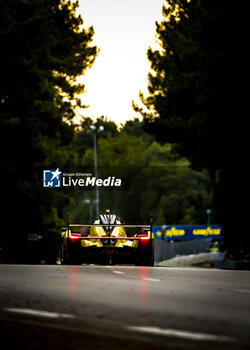 2024-06-15 - 83 KUBICA Robert (pol), SHWARTZMAN Robert (isr), YE Yifei (chn), AF Corse, Ferrari 499P #83, Hypercar, FIA WEC, action during the 2024 24 Hours of Le Mans, 4th round of the 2024 FIA World Endurance Championship, on the Circuit des 24 Heures du Mans, from June 15 to 16, 2024 in Le Mans, France - 24 HEURES DU MANS 2024 - RACE - ENDURANCE - MOTORS