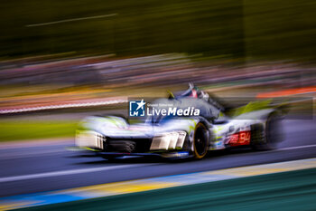 2024-06-15 - 94 VANDOORNE Stoffel (bel), DUVAL Loïc (fra), DI RESTA Paul (gbr), Peugeot TotalEnergies, Peugeot 9x8 #94, Hypercar, FIA WEC, action during the 2024 24 Hours of Le Mans, 4th round of the 2024 FIA World Endurance Championship, on the Circuit des 24 Heures du Mans, from June 15 to 16, 2024 in Le Mans, France - 24 HEURES DU MANS 2024 - RACE - ENDURANCE - MOTORS