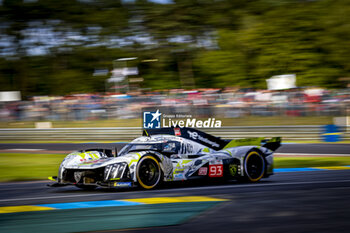 2024-06-15 - 93 VERGNE Jean-Eric (fra), JENSEN Mikkel (dnk), MULLER Nico (swi), Peugeot TotalEnergies, Peugeot 9x8 #93, Hypercar, FIA WEC, action during the 2024 24 Hours of Le Mans, 4th round of the 2024 FIA World Endurance Championship, on the Circuit des 24 Heures du Mans, from June 15 to 16, 2024 in Le Mans, France - 24 HEURES DU MANS 2024 - RACE - ENDURANCE - MOTORS