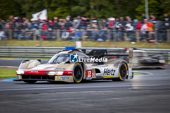 2024-06-15 - 12 STEVENS Will (gbr), ILOTT Callum (gbr), NATO Norman (fra), Hertz Team Jota, Porsche 963 #12, Hypercar, FIA WEC, action during the 2024 24 Hours of Le Mans, 4th round of the 2024 FIA World Endurance Championship, on the Circuit des 24 Heures du Mans, from June 15 to 16, 2024 in Le Mans, France - 24 HEURES DU MANS 2024 - RACE - ENDURANCE - MOTORS