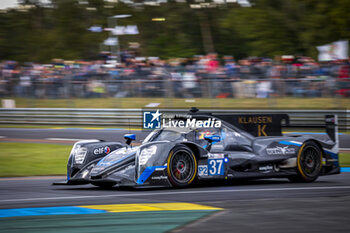 2024-06-15 - 37 FLUXA Lorenzo (spa), JAKOBSEN Malthe (dnk), MIYATA Ritomo (jpn), Cool Racing, Oreca 07 - Gibson #37, LMP2, action during the 2024 24 Hours of Le Mans, 4th round of the 2024 FIA World Endurance Championship, on the Circuit des 24 Heures du Mans, from June 15 to 16, 2024 in Le Mans, France - 24 HEURES DU MANS 2024 - RACE - ENDURANCE - MOTORS