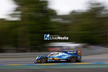 2024-06-15 - 28 LAFARGUE Paul (fra), VAN UITERT Job (nld), DE GERUS Reshad (fra), Idec Sport, Oreca 07 - Gibson #28, LMP2, action during the 2024 24 Hours of Le Mans, 4th round of the 2024 FIA World Endurance Championship, on the Circuit des 24 Heures du Mans, from June 15 to 16, 2024 in Le Mans, France - 24 HEURES DU MANS 2024 - RACE - ENDURANCE - MOTORS